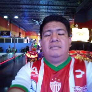 Meet your Posher, Javier